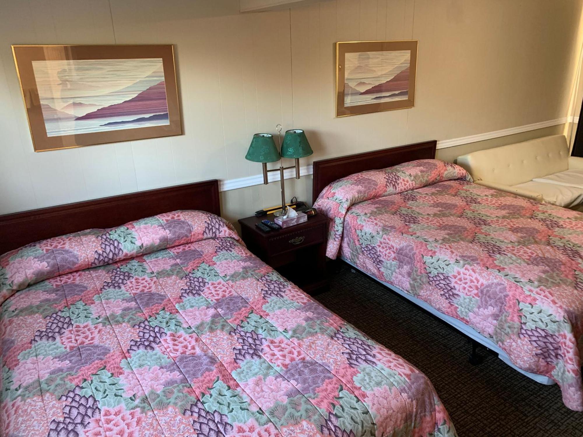 Twin Oaks Motel Orono Extérieur photo